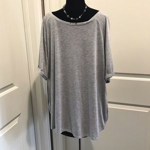 H&M gray tee